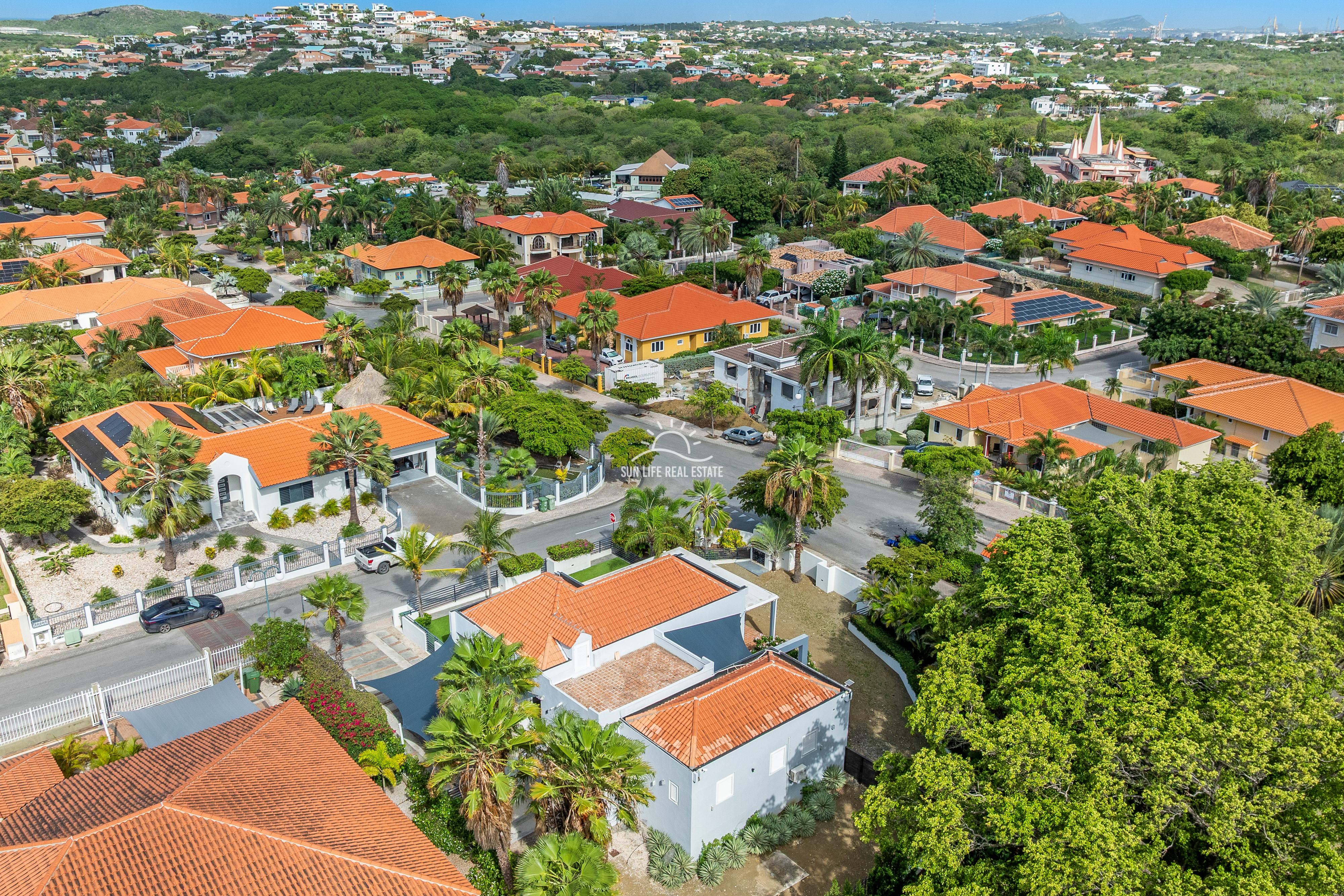 Spacious Villa with Expansion Potential in Popular Villapark Zuurzak