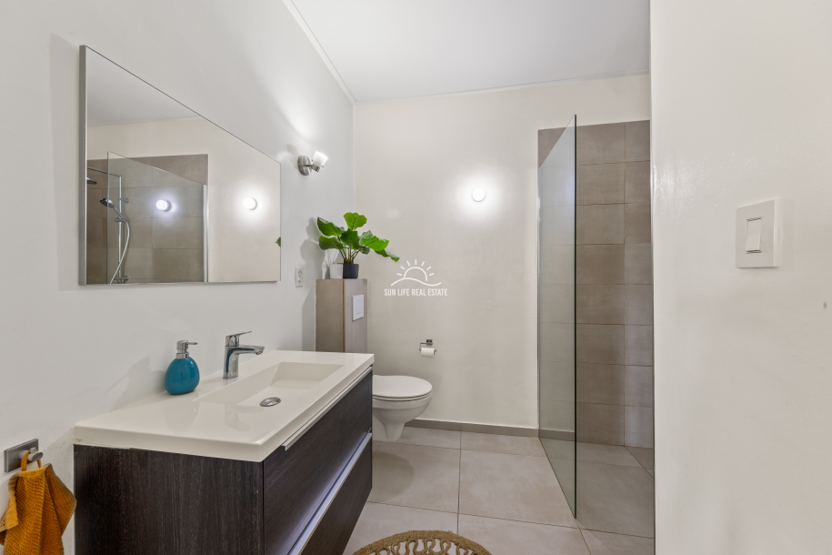 Spacious Villa with Expansion Potential in Popular Villapark Zuurzak-29