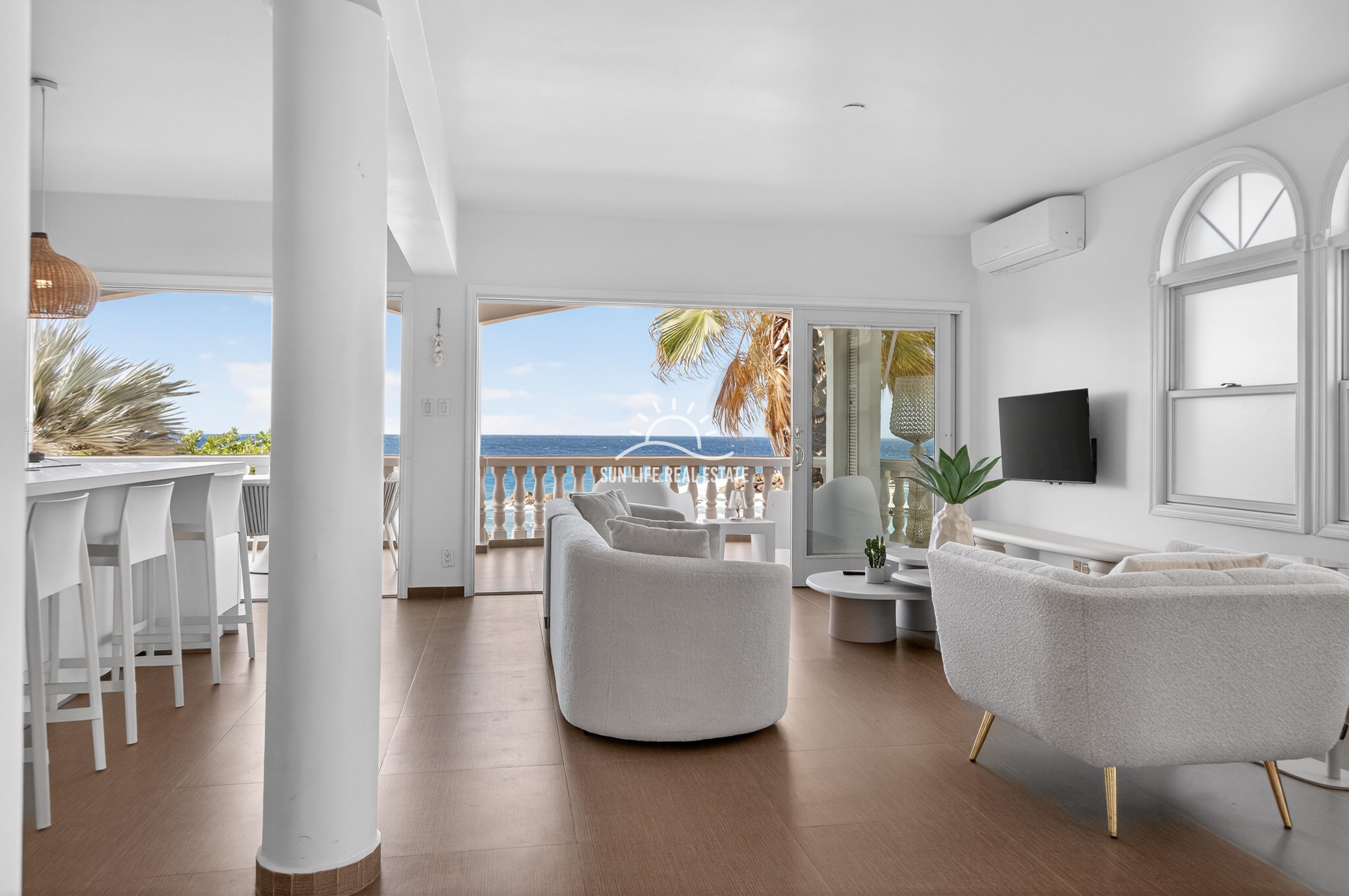 Elegant Furnished Apartment With Breathtaking Sea Views for Rent