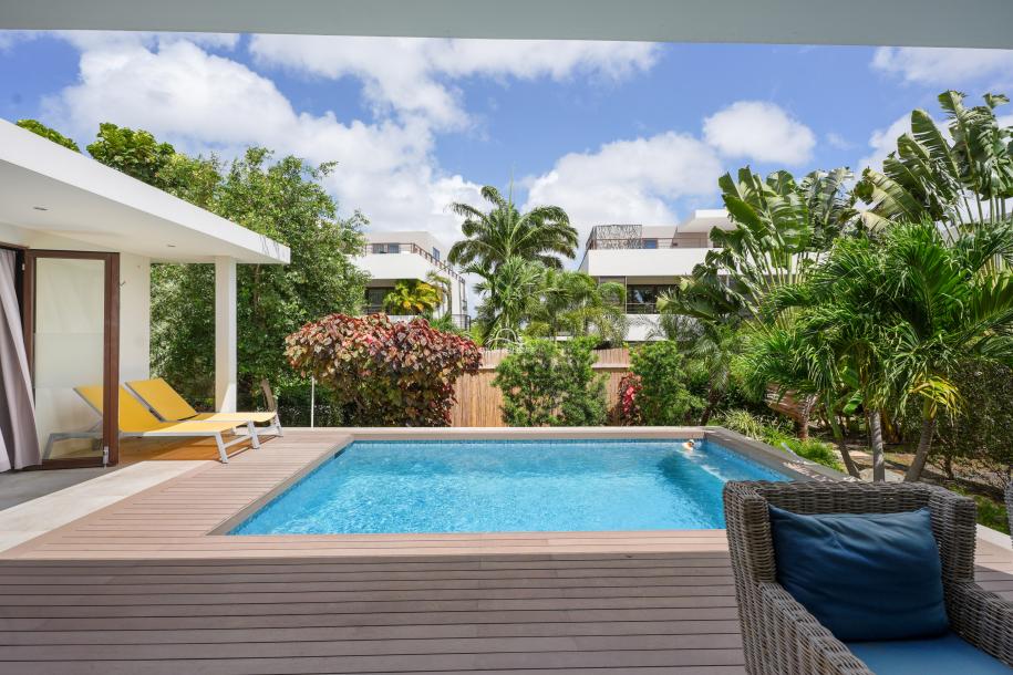 Luxury and modern villa for sale in Jan Sofat LXRY-8