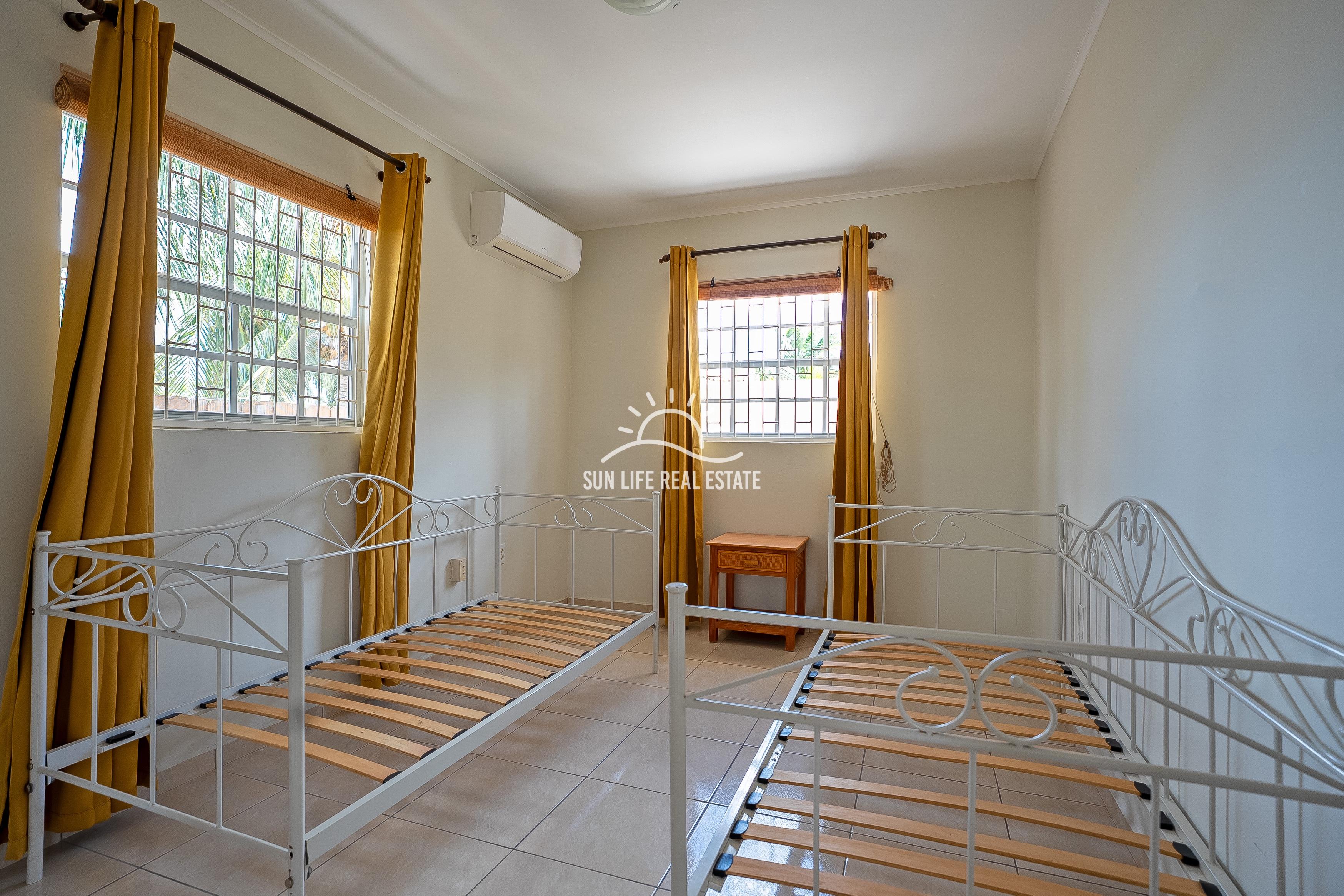 Cozy Bungalow for Long-Term Rent Near Mambo Beach