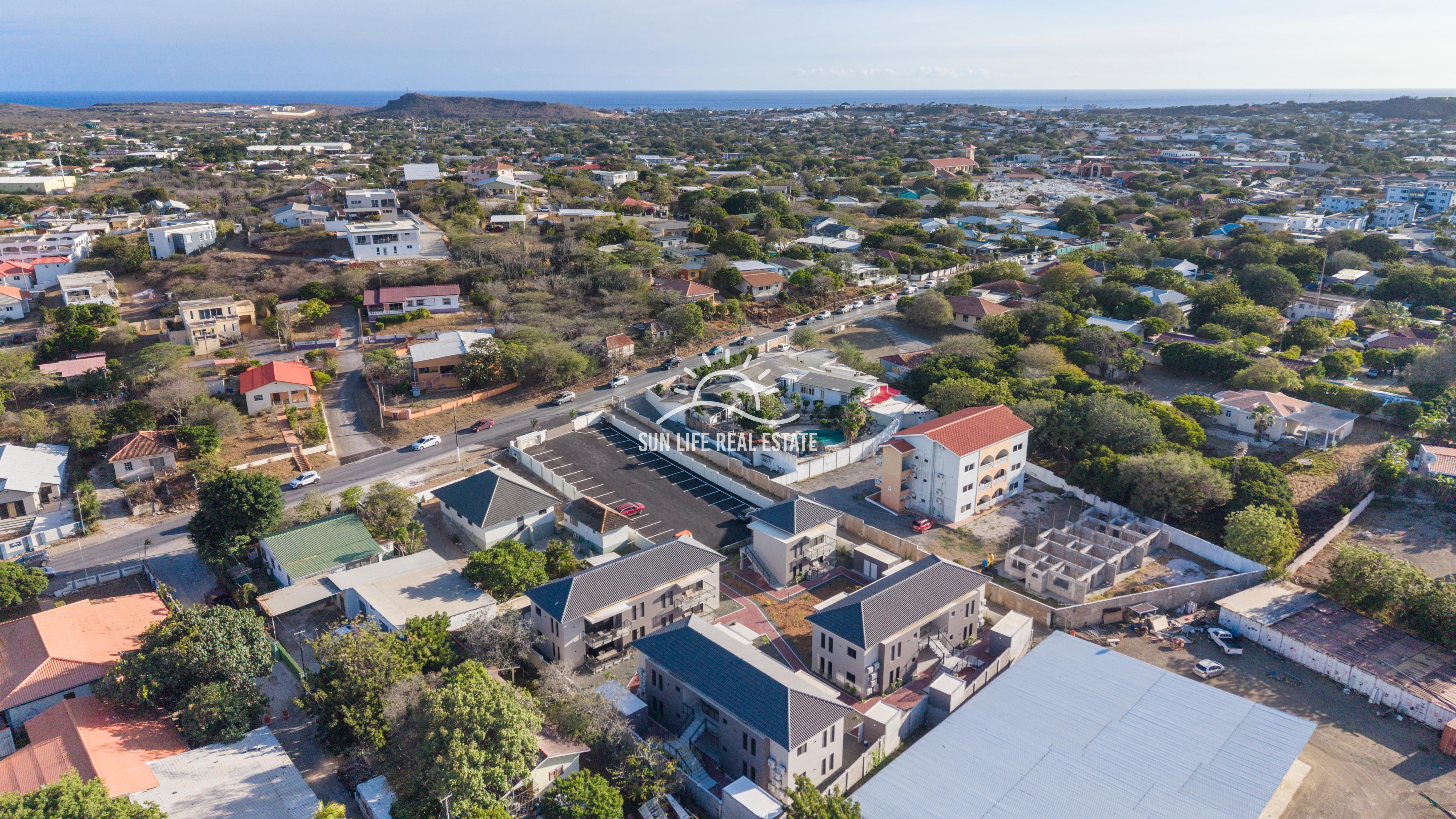 Luxury 2-Bedroom Apartments For Rent in Seru Loraweg