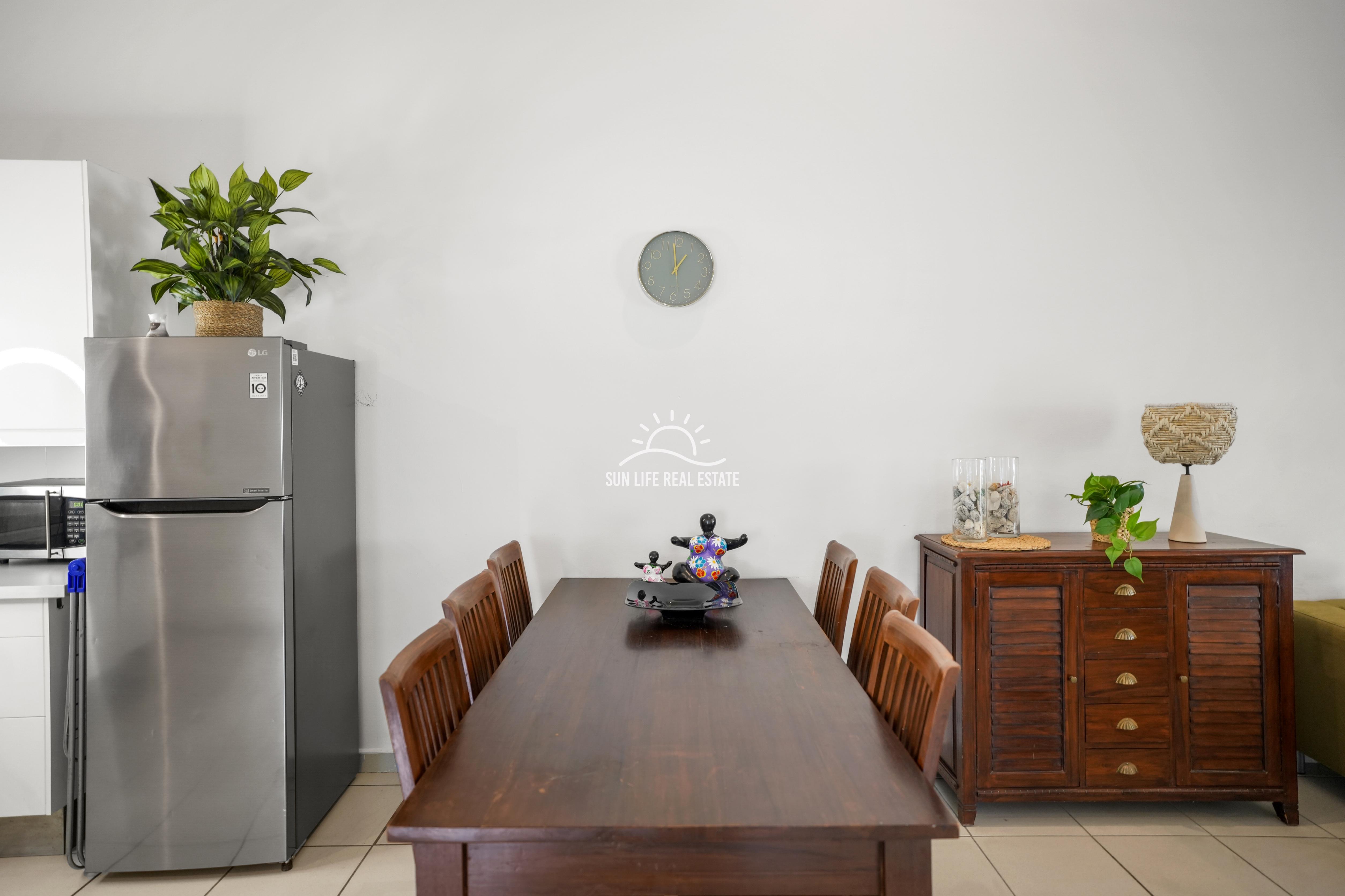 Blue Marlin Apartments, Close to mambo beach!