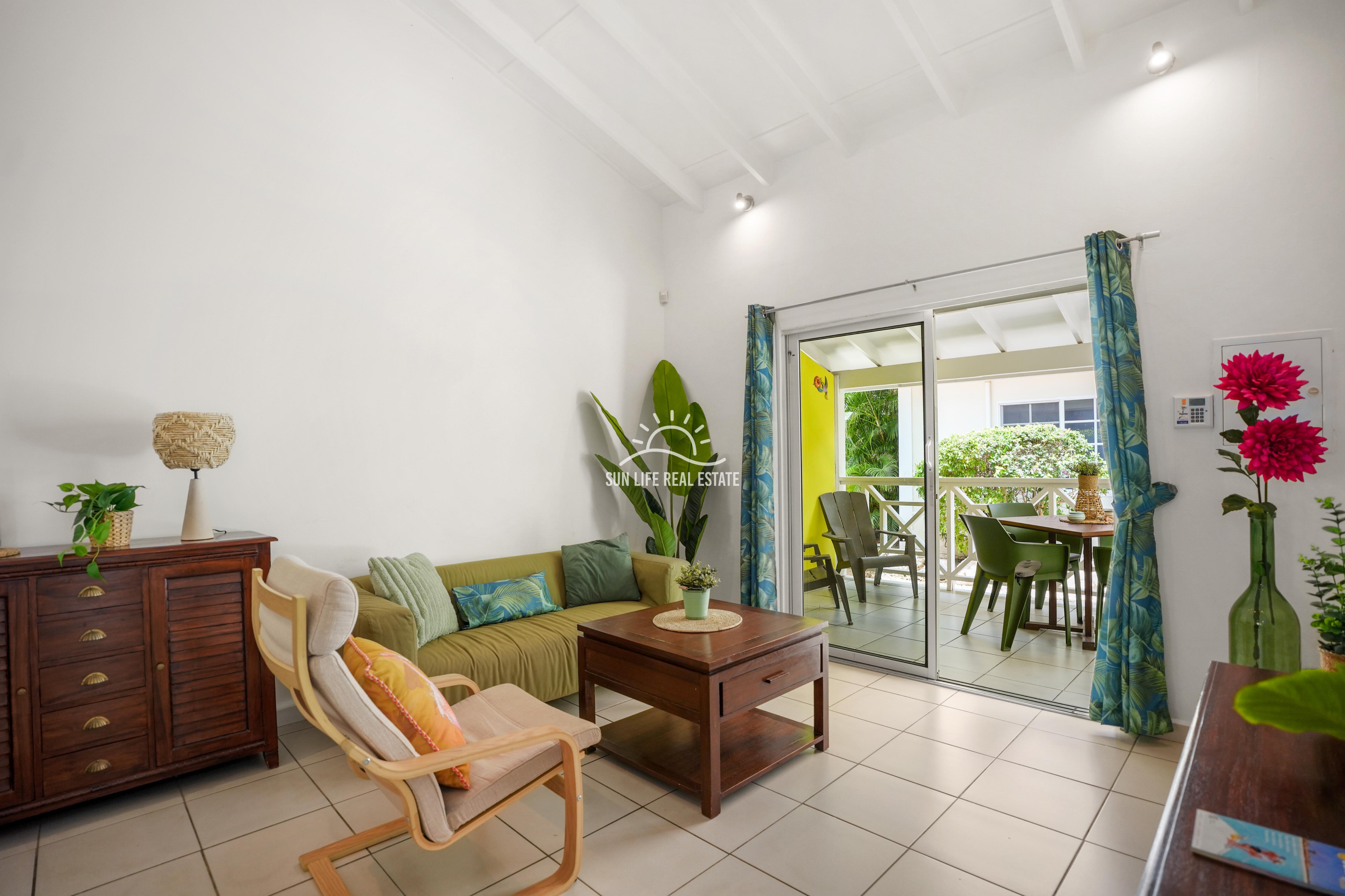 Blue Marlin Apartments, Close to mambo beach!