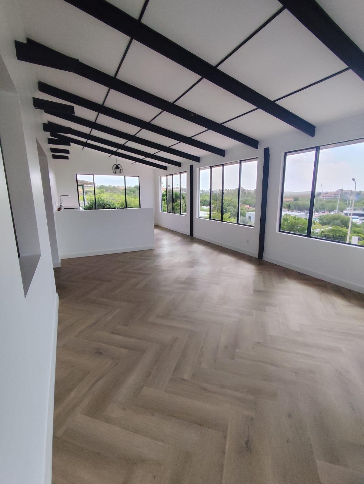 House with views over the Spanish Water and Tafelberg for sale in Brakkeput Ariba