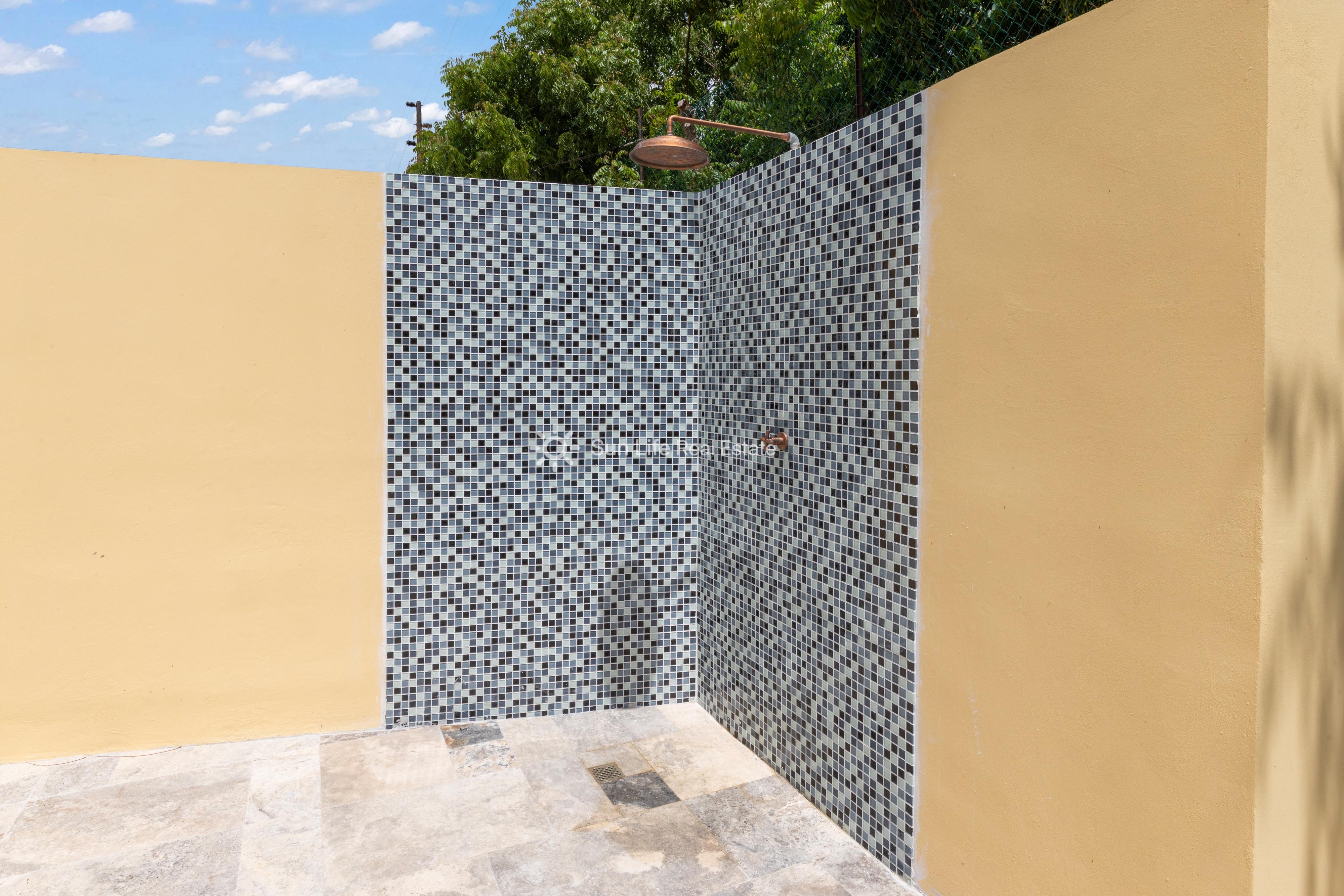 Silent Listing: Renovated Villa with Guest Apartment in Julianadorp