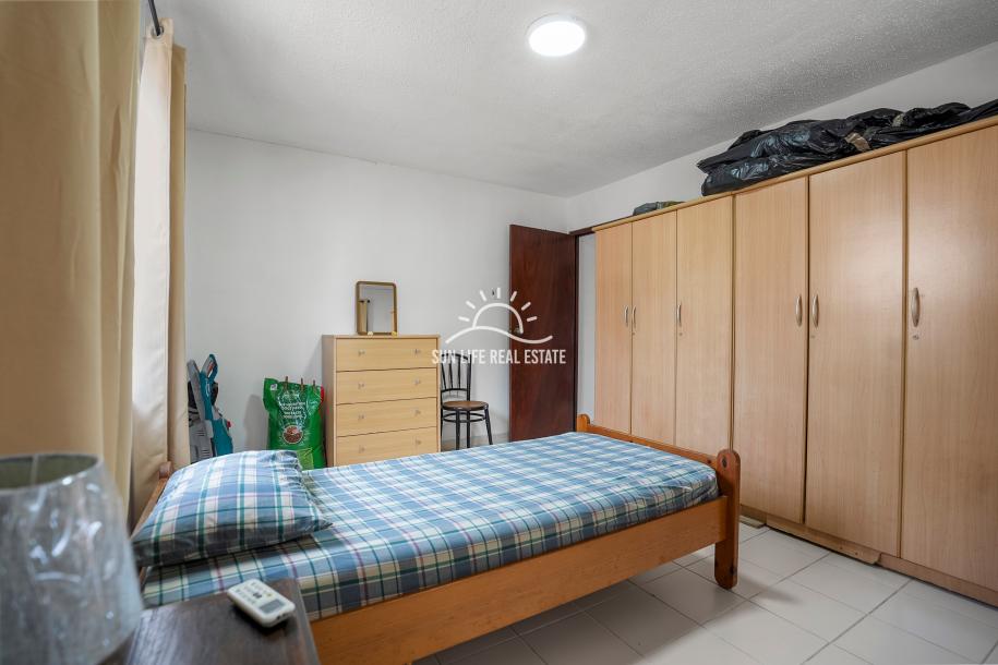 Traditionele woning met 4 slaapkamers en appartement te koop in Saliña Harbor View-24