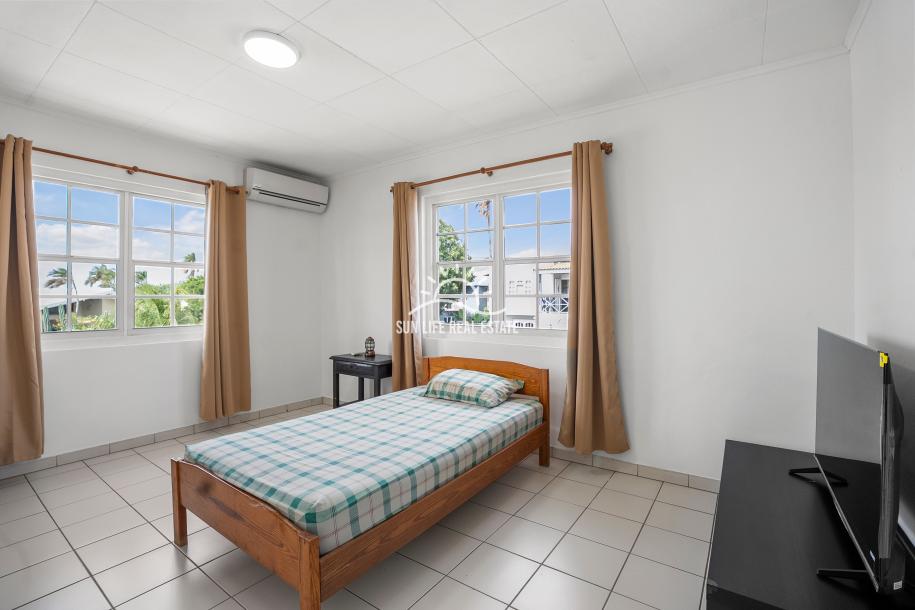 Traditionele woning met 4 slaapkamers en appartement te koop in Saliña Harbor View-27