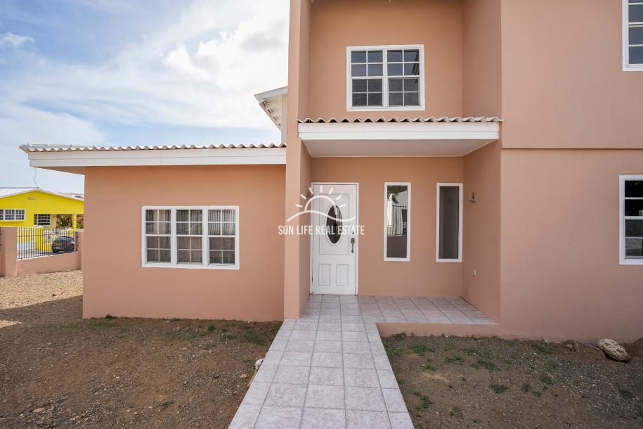 Traditionele woning met 4 slaapkamers en appartement te koop in Saliña Harbor View-2