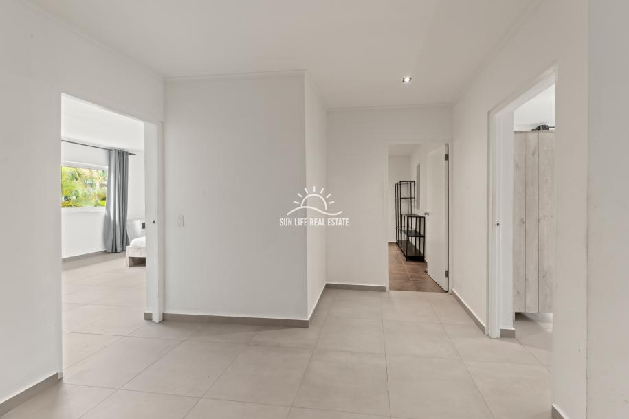 Spacious Modern 4-Bedroom Luxury Villa for Sale in Vista Royal-21