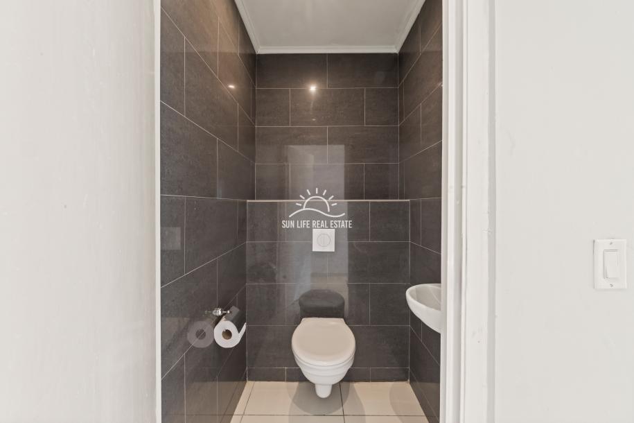 Spacious Modern 4-Bedroom Luxury Villa for Sale in Vista Royal-6