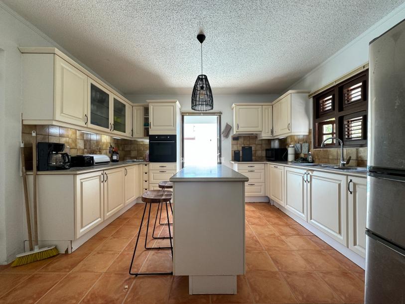 Charming Home with Private Pool and Apartment for Sale in Cas Grandi-12