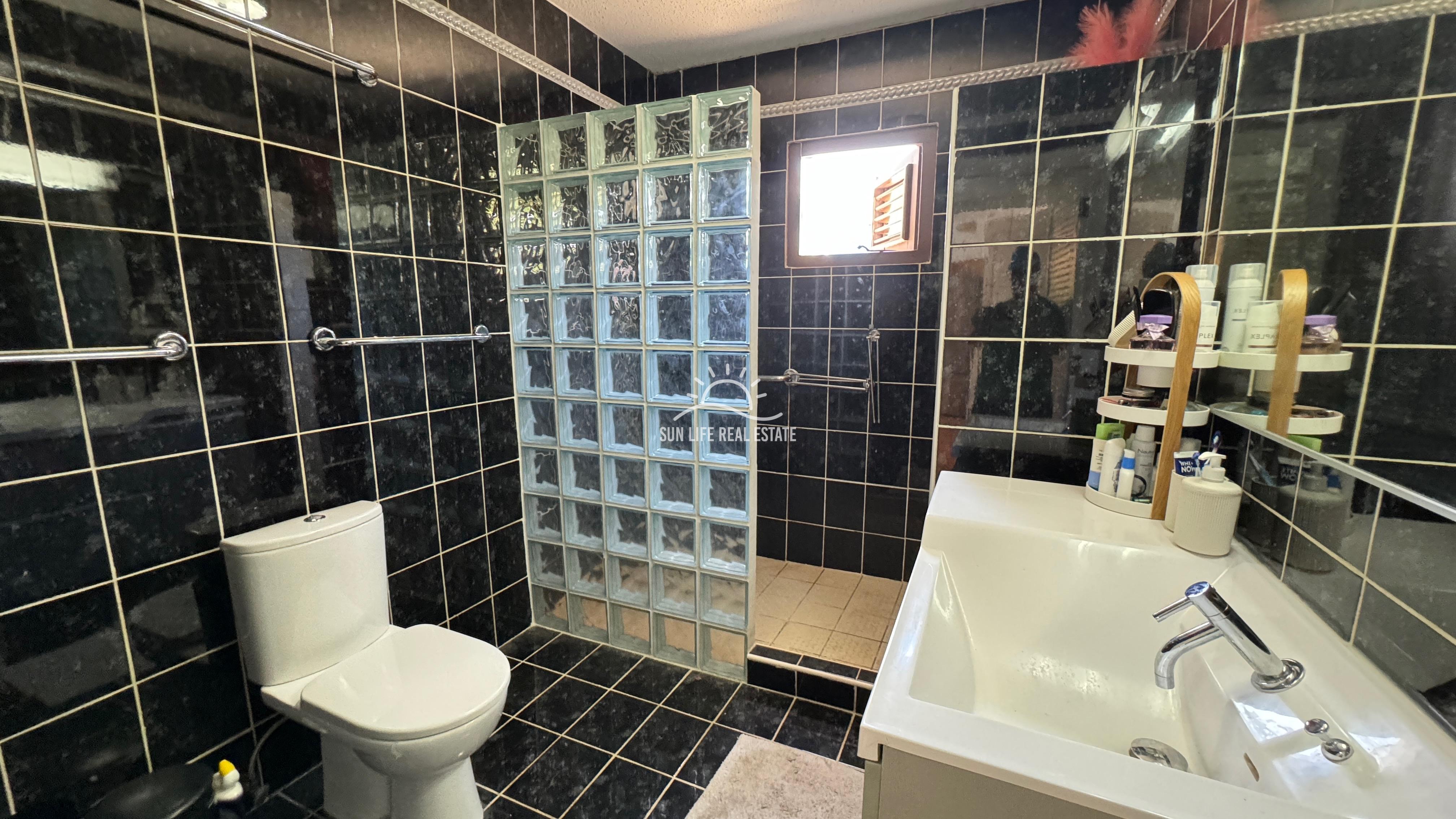 Charming Home with Private Pool and Apartment for Sale in Cas Grandi