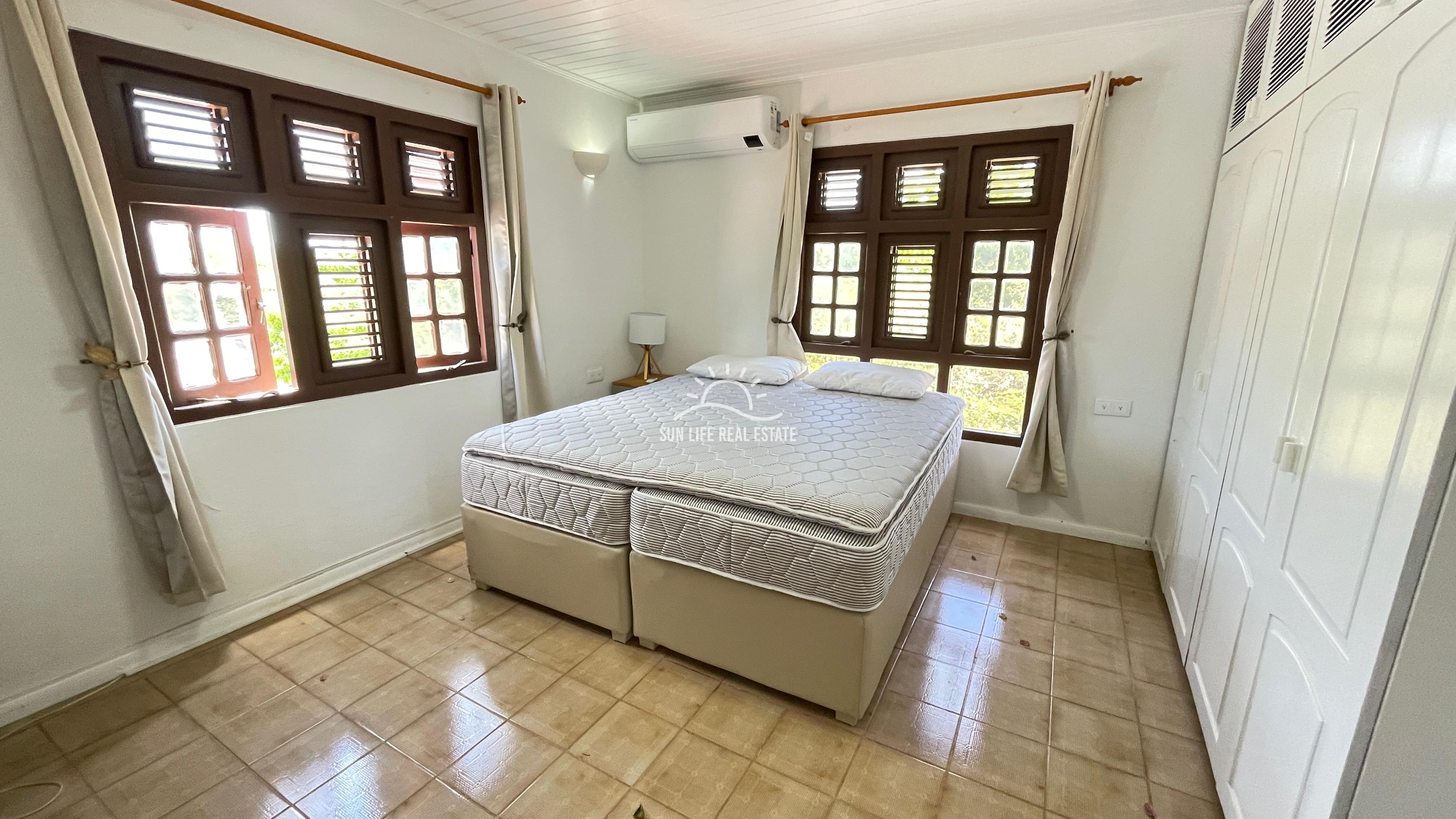 Charming Home with Private Pool and Apartment for Sale in Cas Grandi