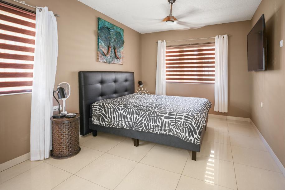 Expansive Home with Apartment & Generous Lot for Sale in Bottelier-60