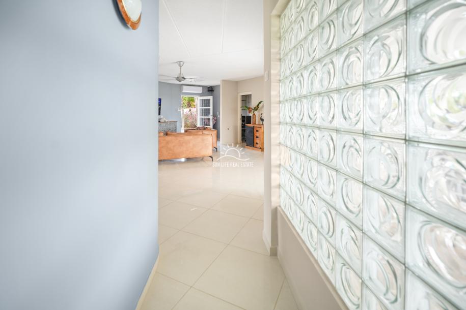 Expansive Home with Apartment & Generous Lot for Sale in Bottelier-32