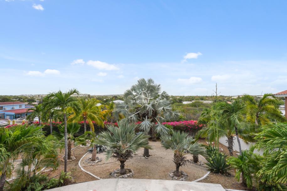 Expansive Home with Apartment & Generous Lot for Sale in Bottelier-30