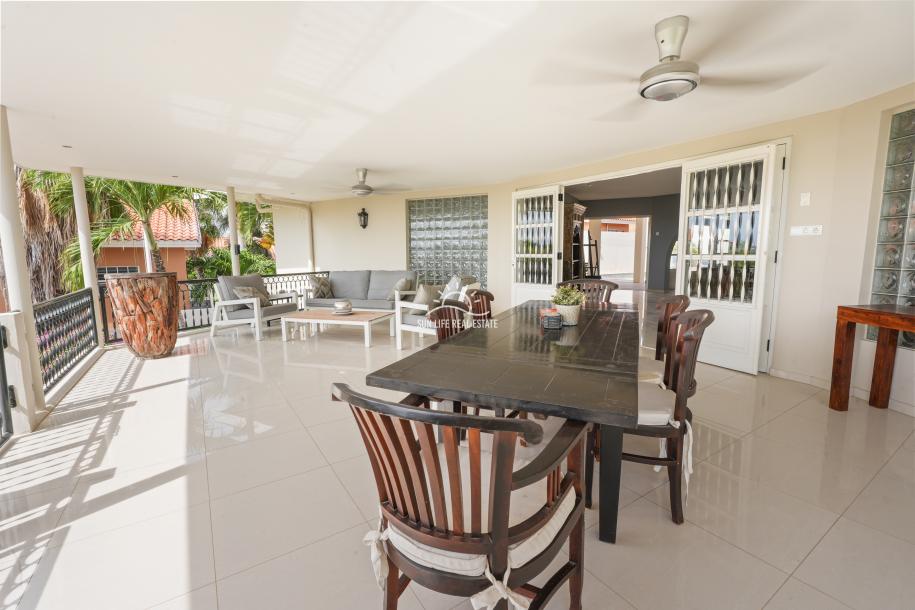 Expansive Home with Apartment & Generous Lot for Sale in Bottelier-26