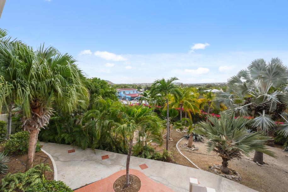 Expansive Home with Apartment & Generous Lot for Sale in Bottelier-29