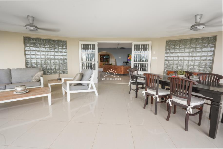 Expansive Home with Apartment & Generous Lot for Sale in Bottelier-24