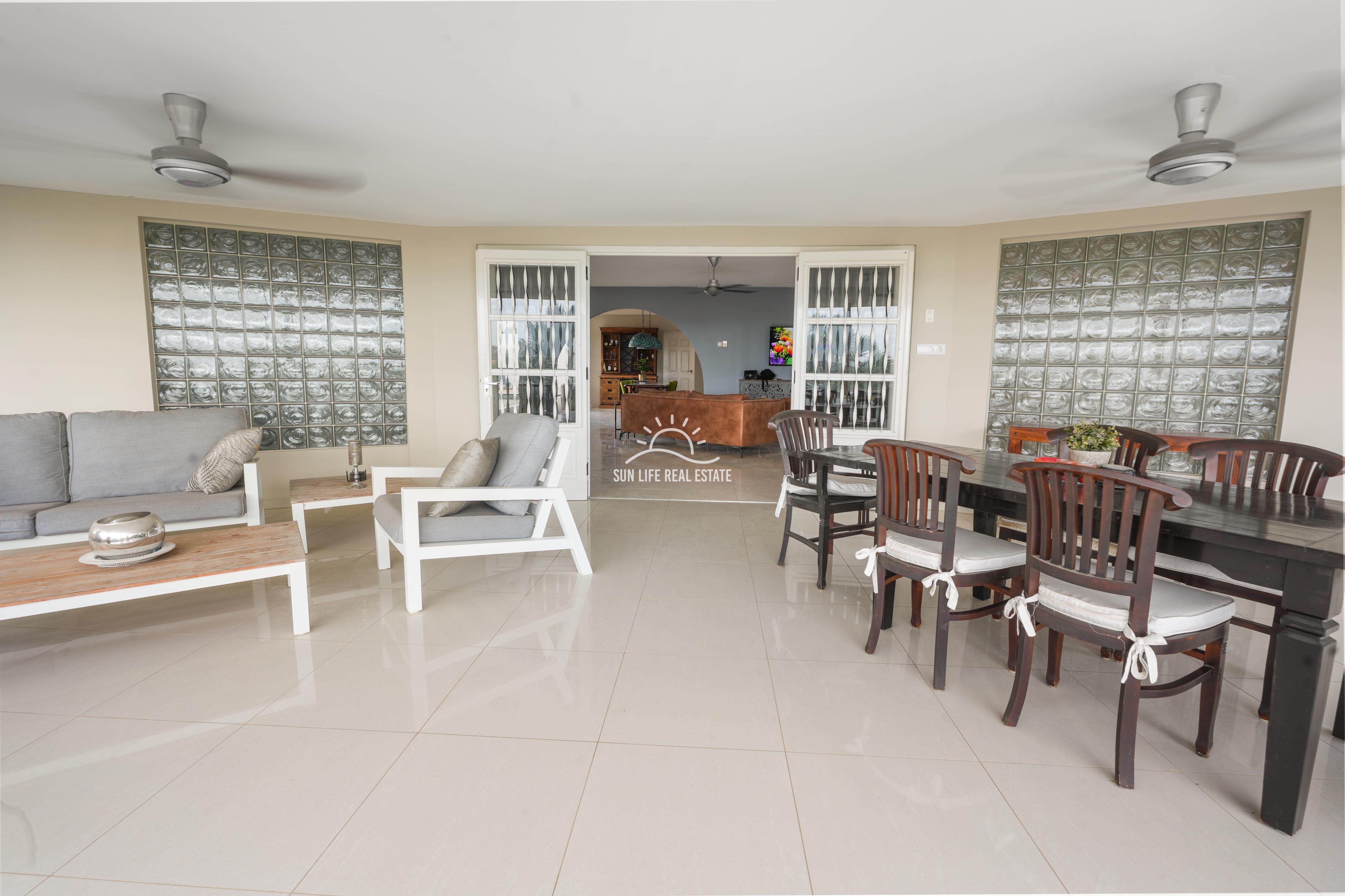 Expansive Home with Apartment & Generous Lot for Sale in Bottelier