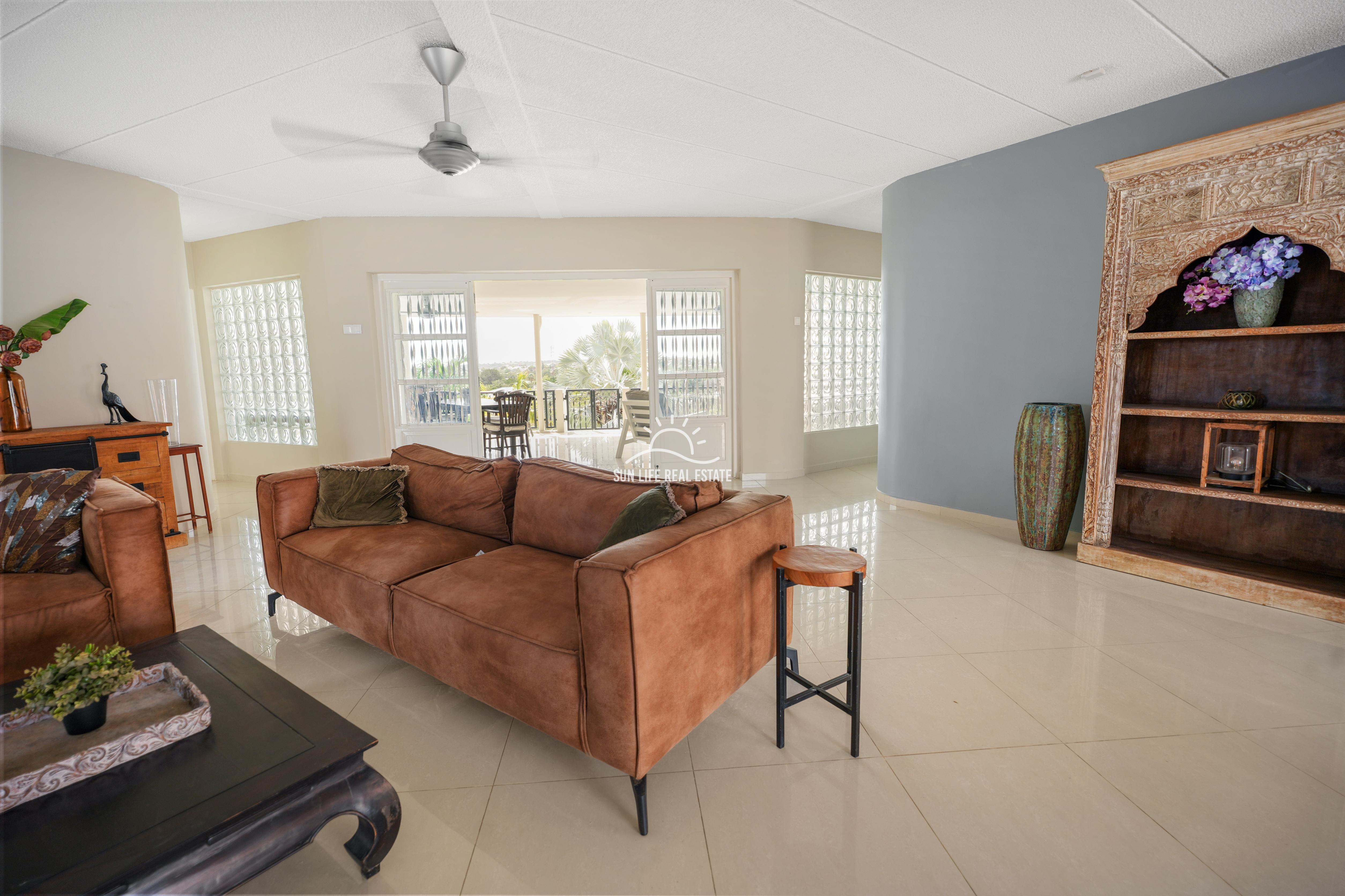 Expansive Home with Apartment & Generous Lot for Sale in Bottelier