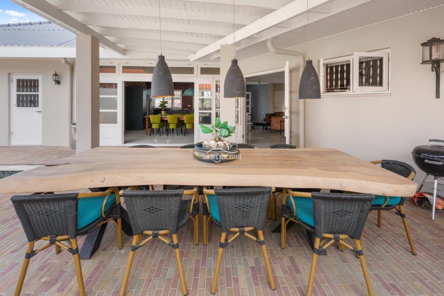 Expansive Home with Apartment & Generous Lot for Sale in Bottelier-35