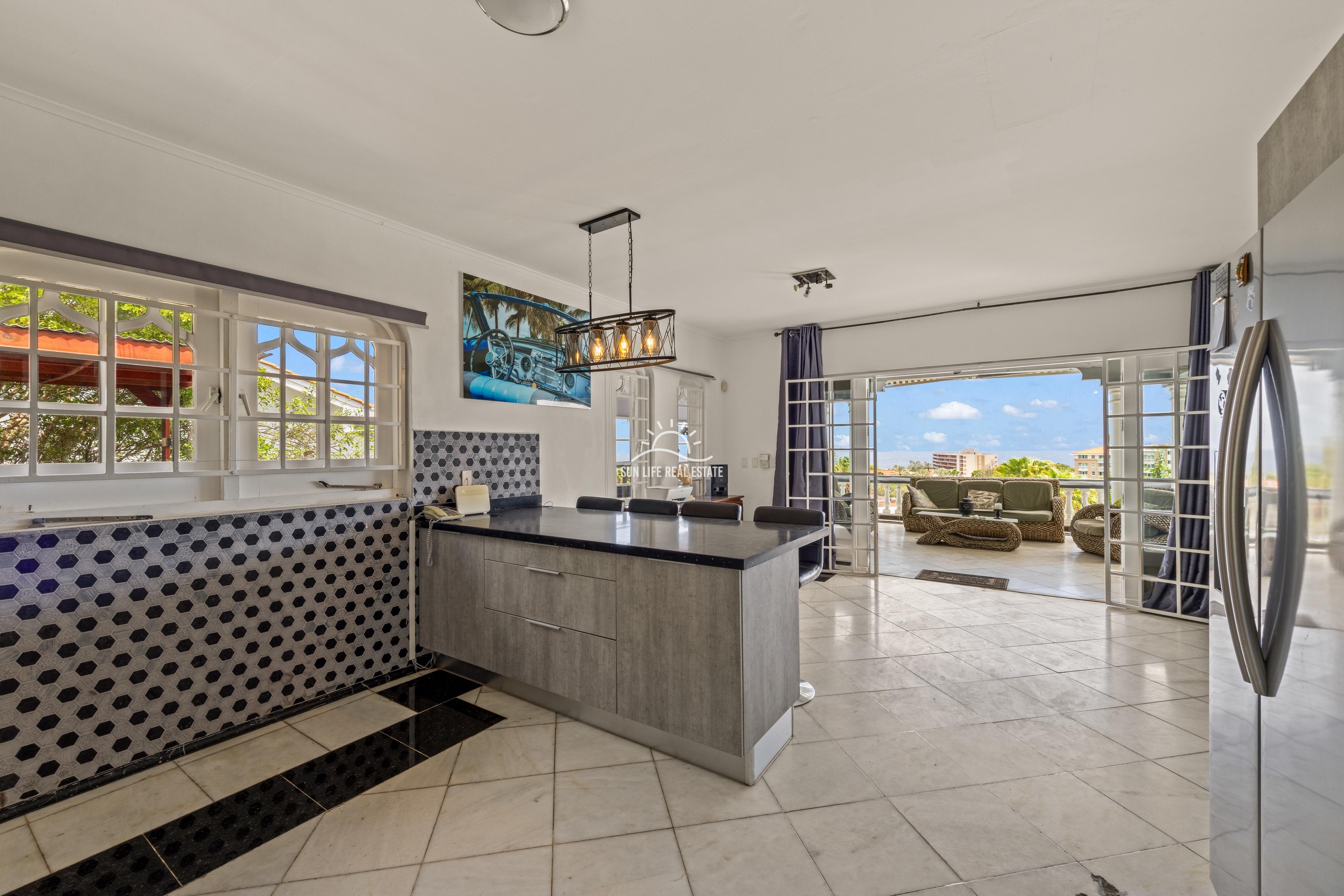 Renovated Villa with 2 Apartments & Sea Views For Sale in Piscadera