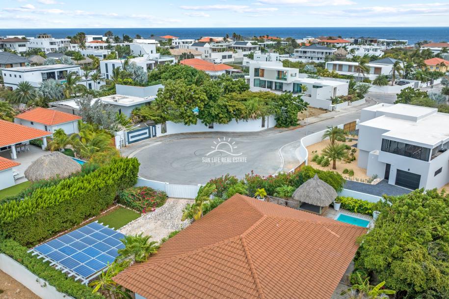 Fully Furnished 3-Bedroom Villa with Private Pool in Vista Royal, Walking Distance to Jan Thiel Beach-52