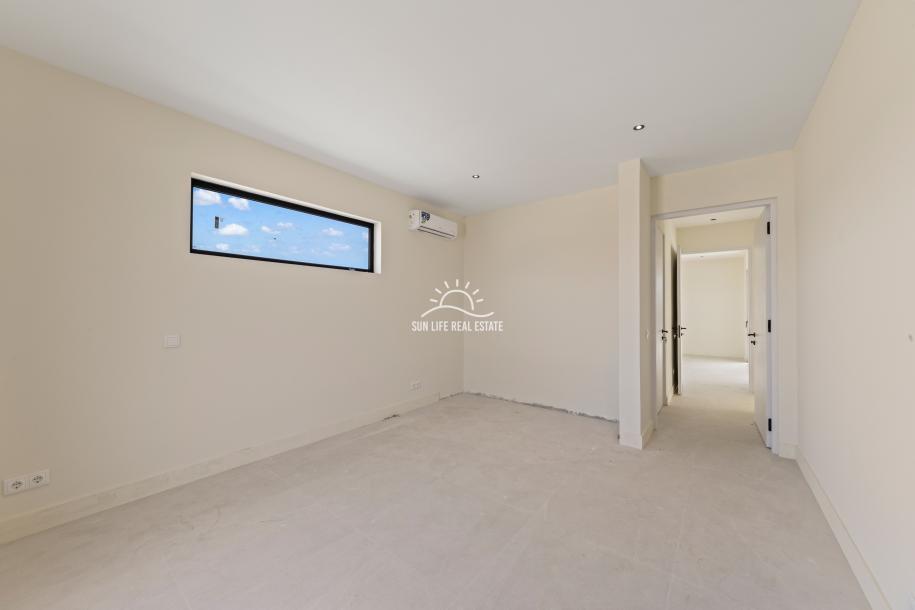 Newly Built Modern Luxury Villa for Rent in Hofi Sint Joris-24