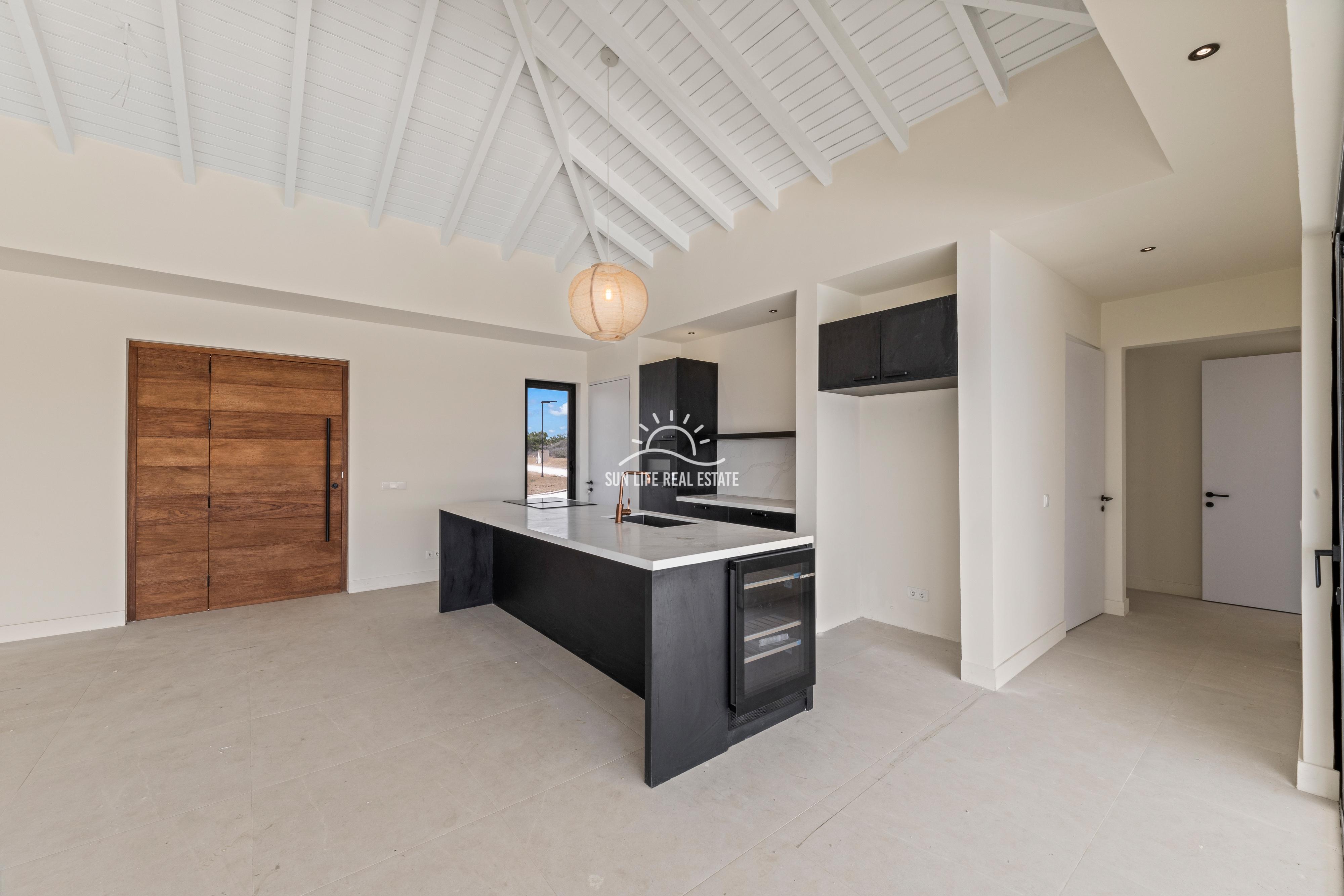 Newly Built Modern Luxury Villa for Rent in Hofi Sint Joris