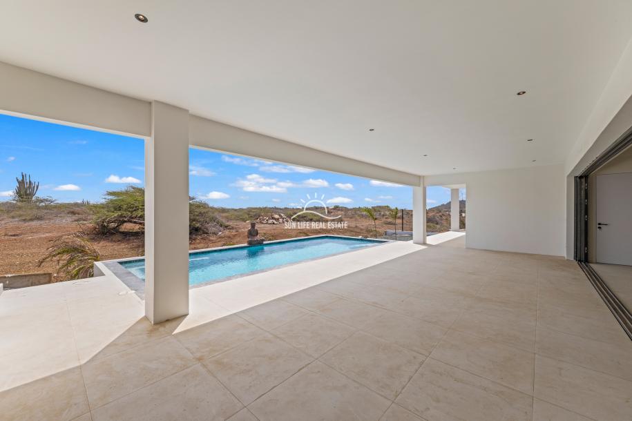 Newly Built Modern Luxury Villa for Rent in Hofi Sint Joris-13