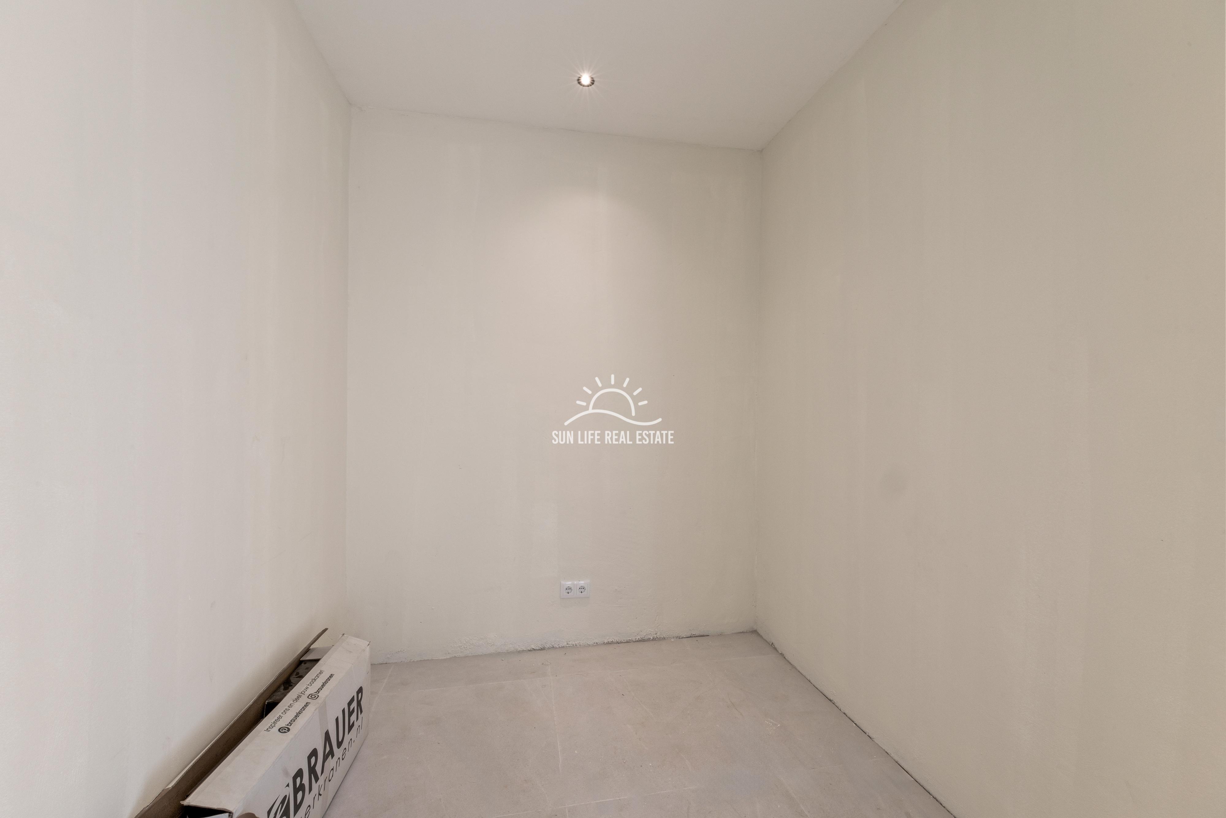 Newly Built Modern Luxury Villa for Rent in Hofi Sint Joris