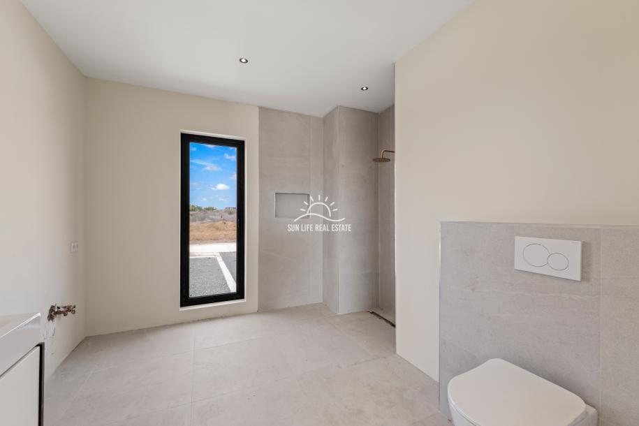 Newly Built Modern Luxury Villa for Rent in Hofi Sint Joris-30