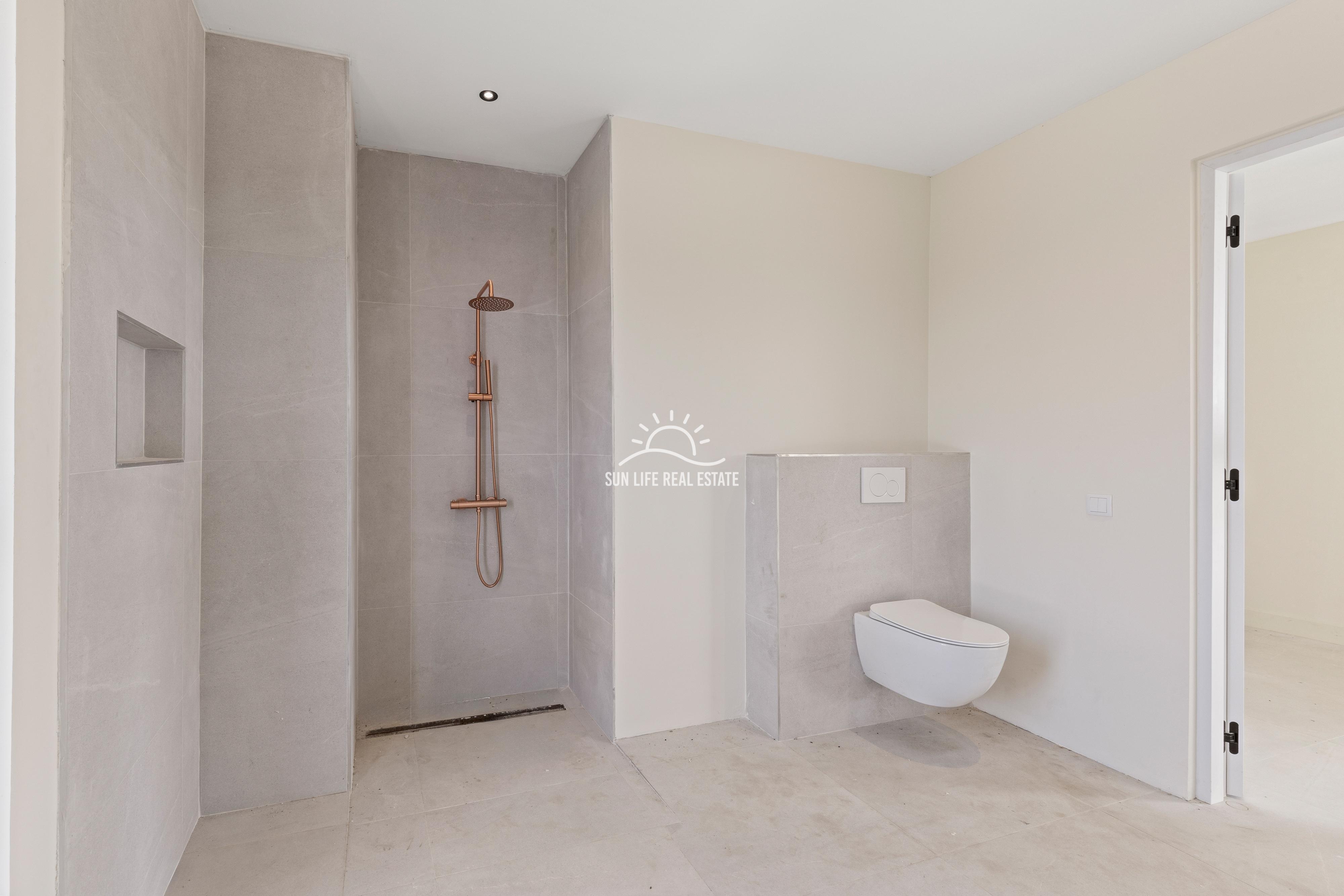 Newly Built Modern Luxury Villa for Rent in Hofi Sint Joris