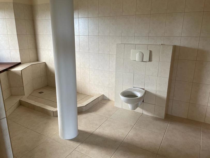 Spacious Multi-Level Home with Sea Views & Three Independent Living Spaces in Jan Sofat-18