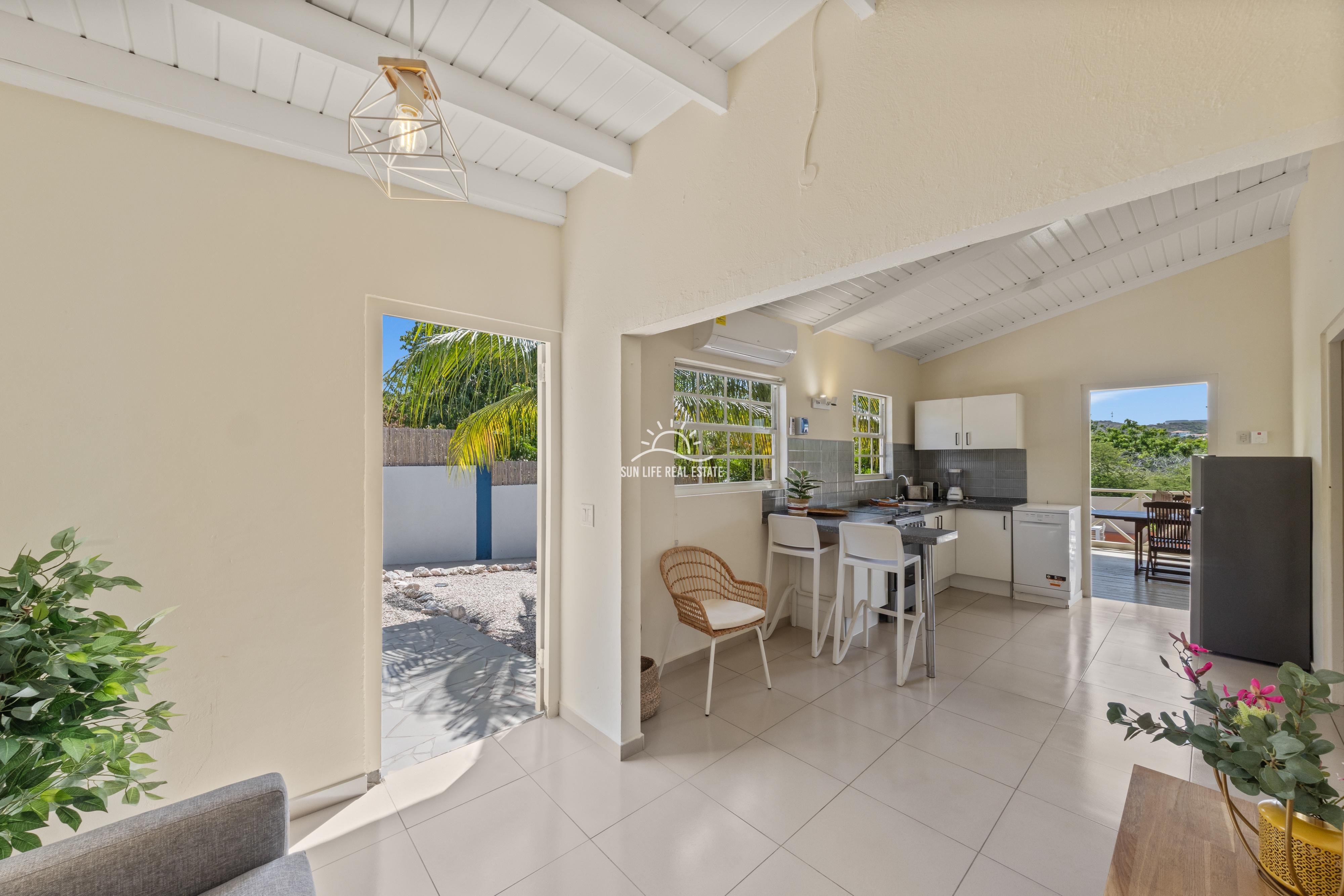 Mini-Resort with 3 Rental Units and Pool for Sale in Cas Grandi