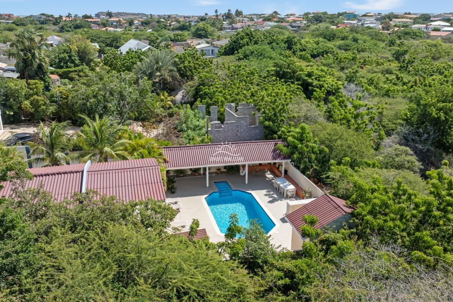 Mini-Resort with 3 Rental Units and Pool for Sale in Cas Grandi-71