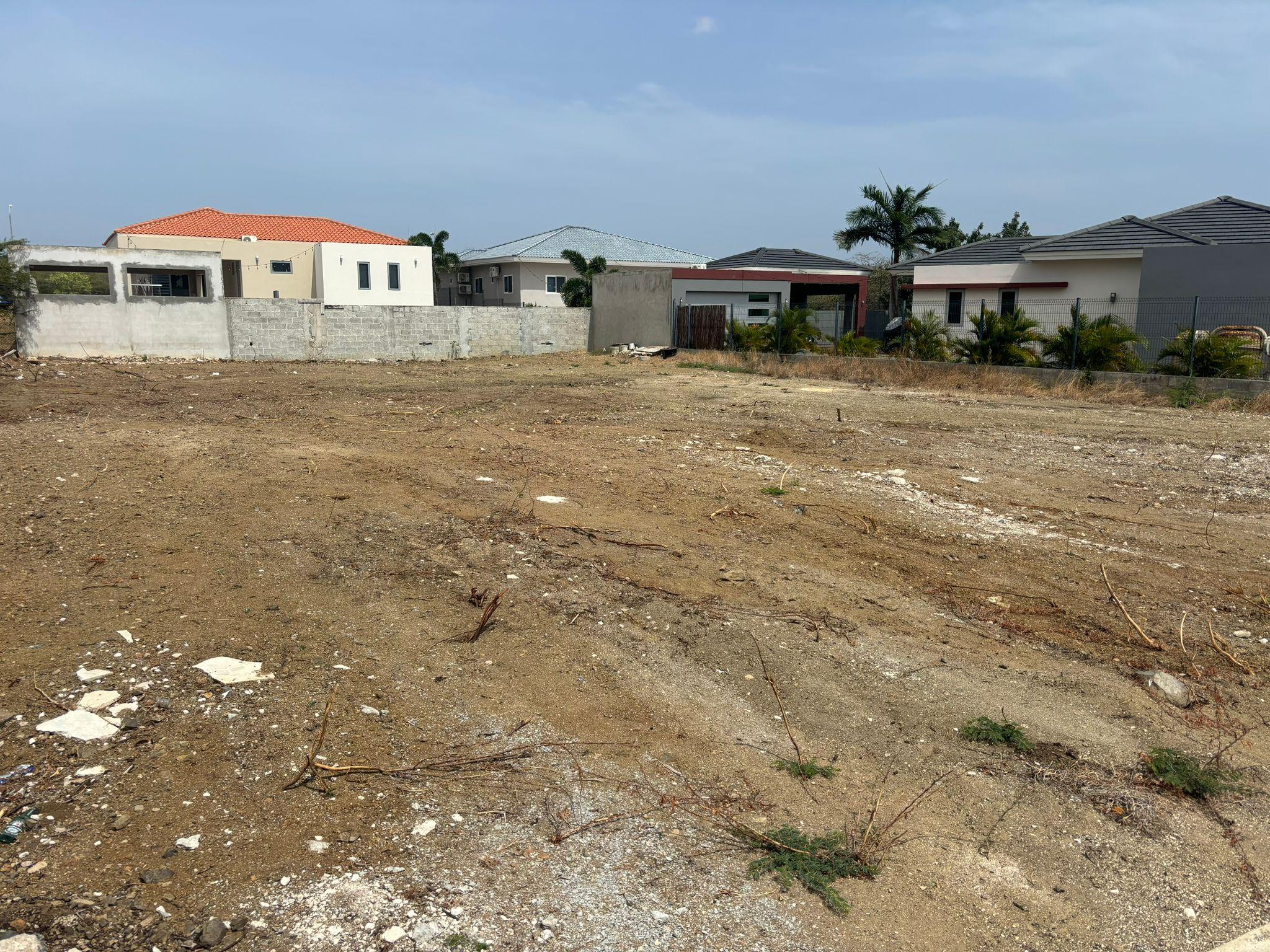 Build-Ready Lot with Approved Modern Villa Design in Brakkeput Mei Mei