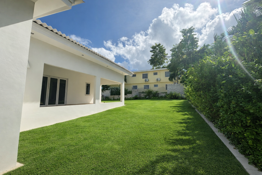 Luxury Family Home Under Full Renovation - Cas Grandi-6
