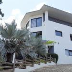 Luxury 4-Bedroom Villa in Brakkeput with Views Over Spanish Waters