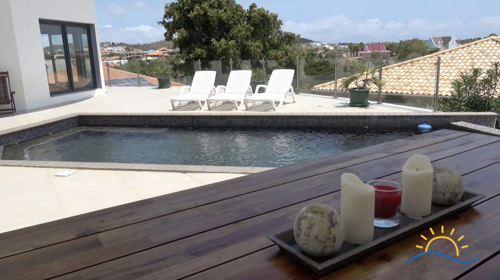 Luxury 4-Bedroom Villa in Brakkeput with Views Over Spanish Waters