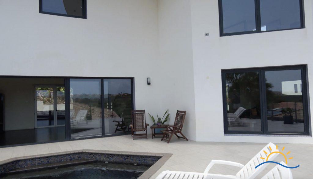Luxury 4-Bedroom Villa in Brakkeput with Views Over Spanish Waters