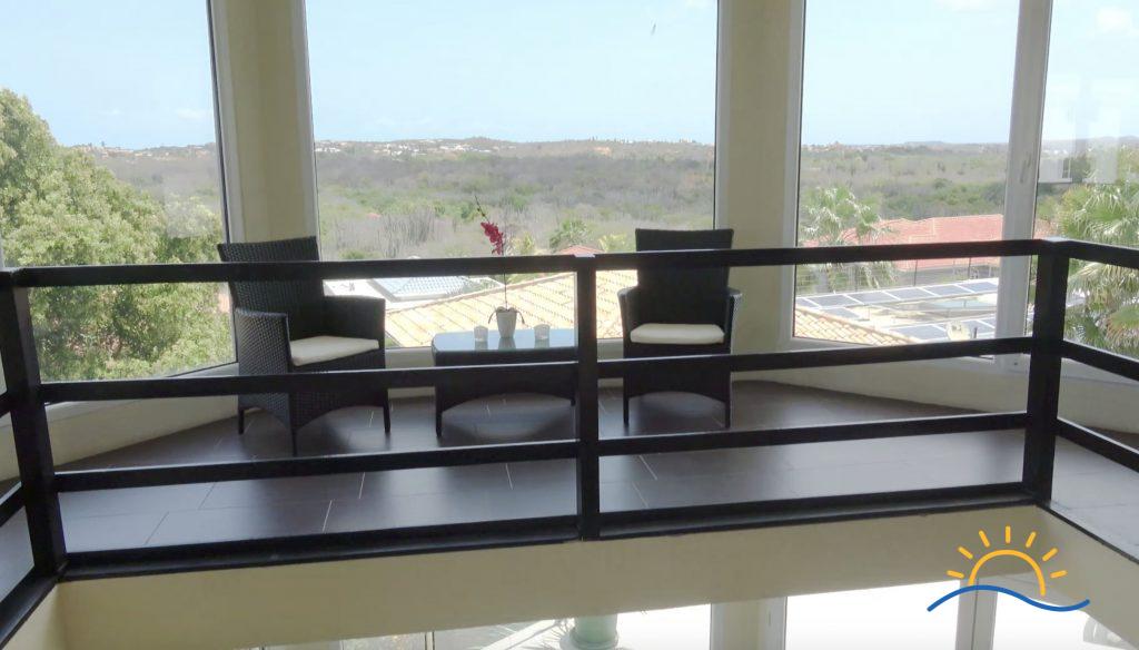 Luxury 4-Bedroom Villa in Brakkeput with Views Over Spanish Waters