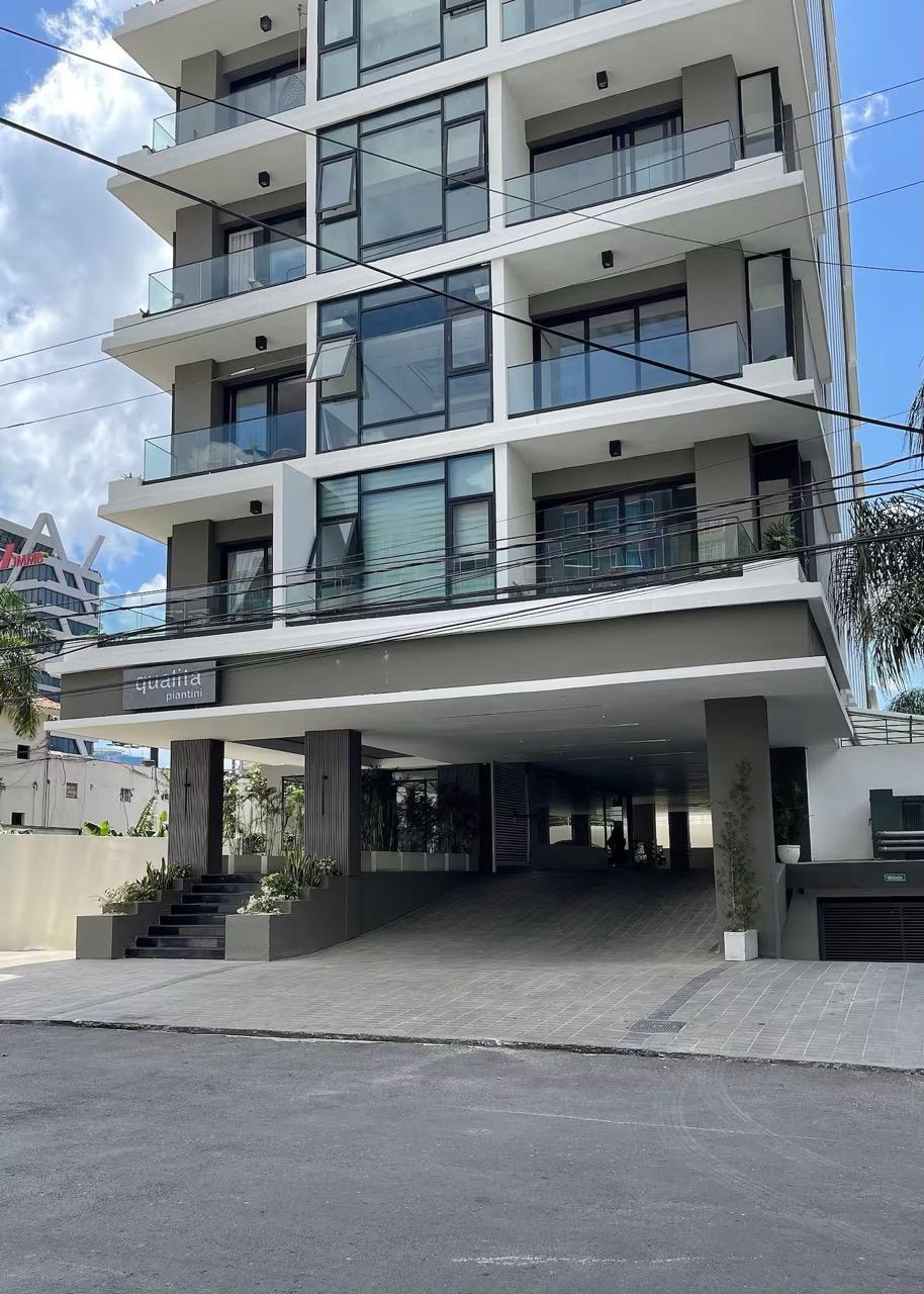 Luxury 1-Bedroom Apartment for Sale in Piantini – Fully Furnished with Proven Airbnb Income