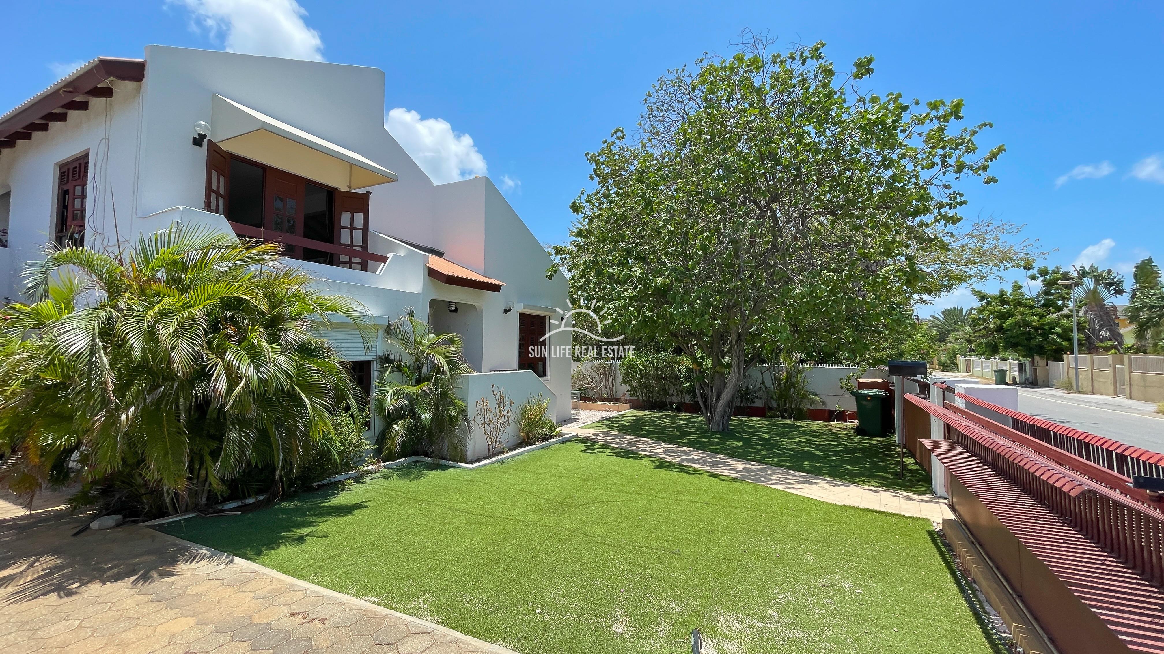 Charming Home with Private Pool and Apartment for Rent in Cas Grandi