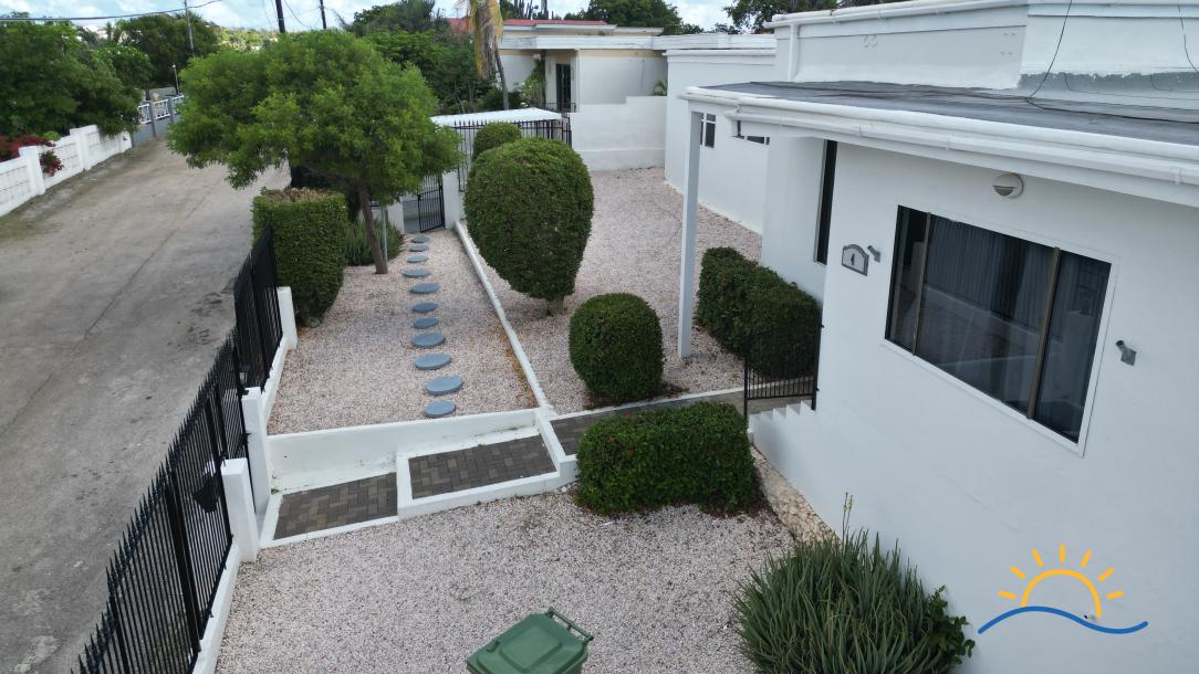 Spacious 4-Bedroom Villa with Rooftop Views for rent in Janwe-3