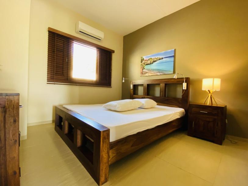 Beautiful two bedroom apartment with private beach area-18