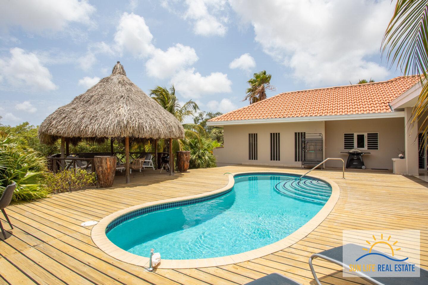 Luxury and spacious house for sale in Villapark Zuurzak