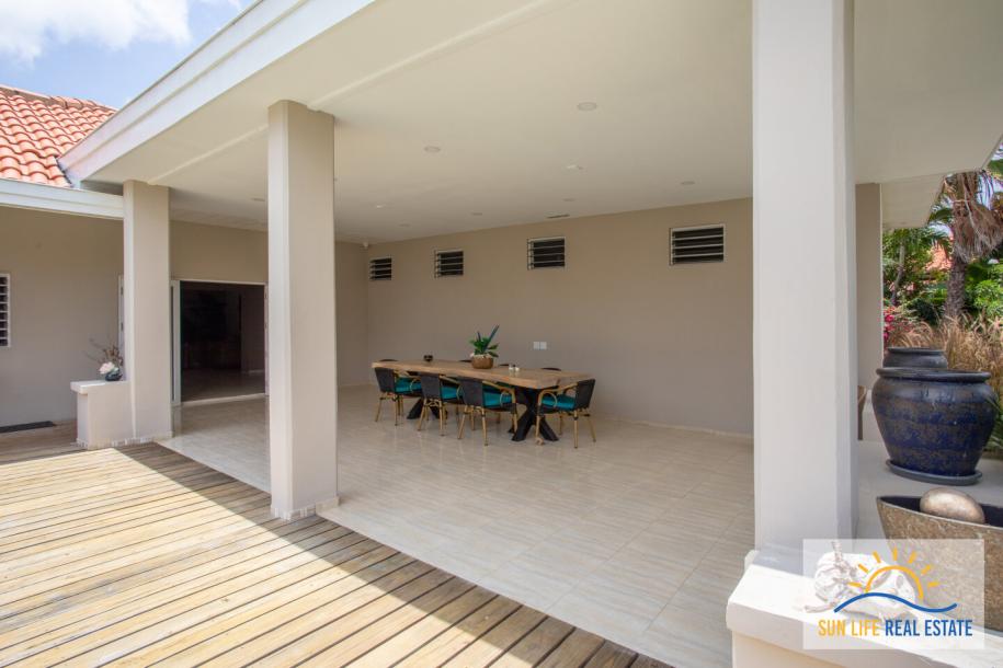 Luxury and spacious house for sale in Villapark Zuurzak-27